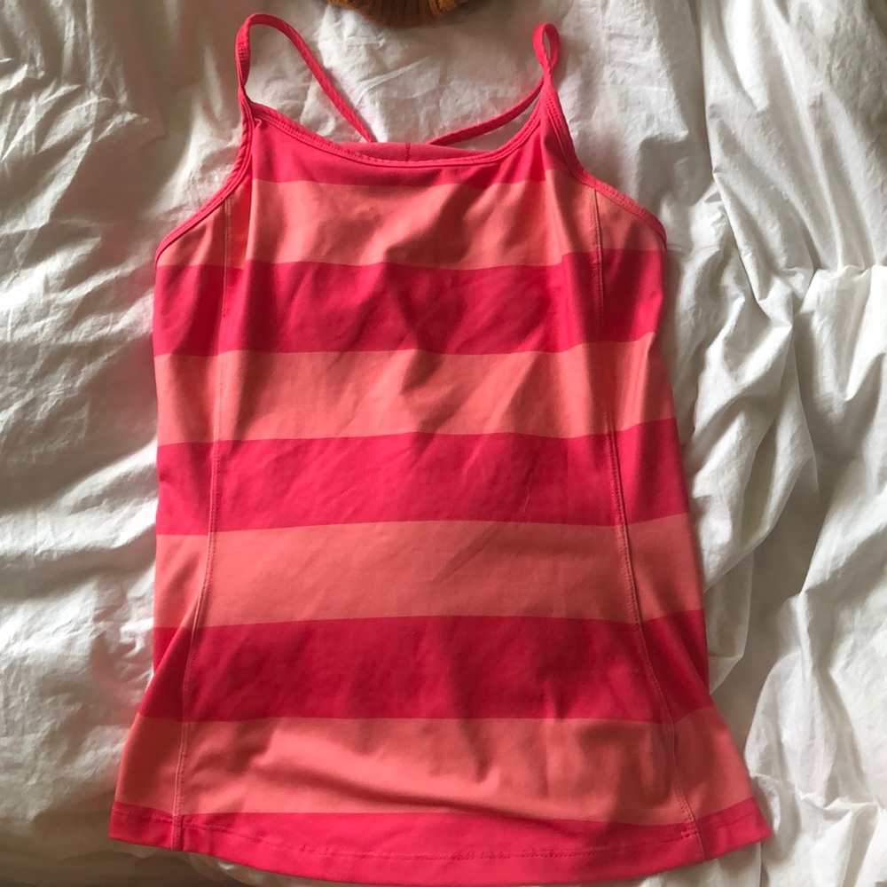 Athletic tank top